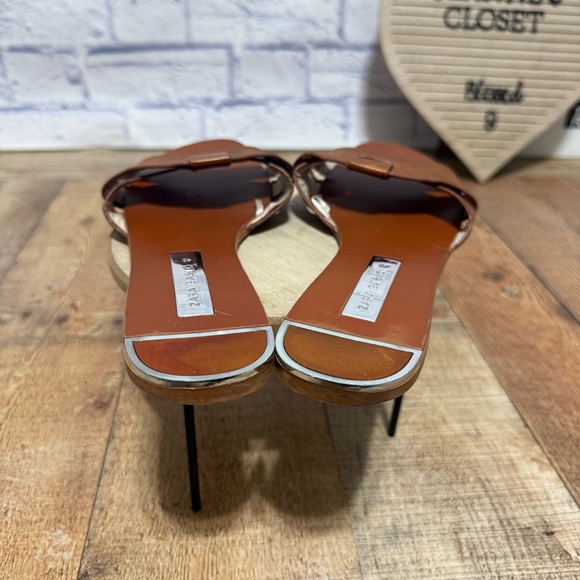 ZARA Leather Tan Crossover Flats Sandals Slides Size 40 US 9 - Picture 12 of 12